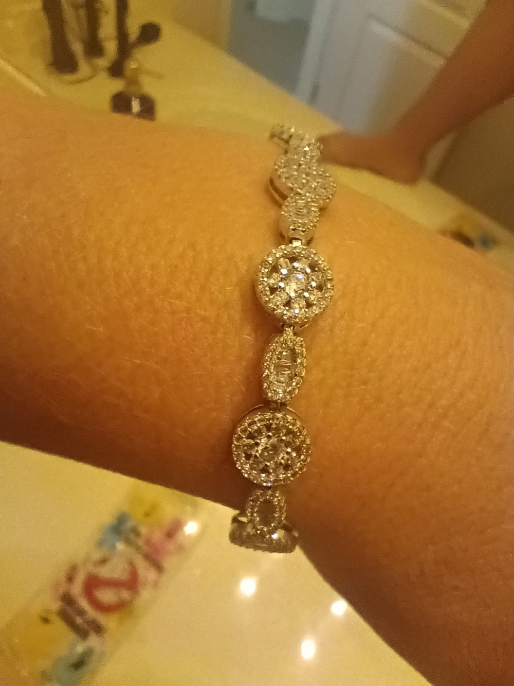 Classic Silver Crystal Circle Link Bracelet - Women